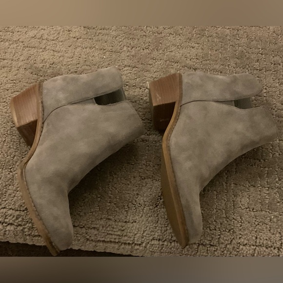 COLE HAAN Grand OS Signature Grey Suede Ankle Bootie - Picture 3 of 7